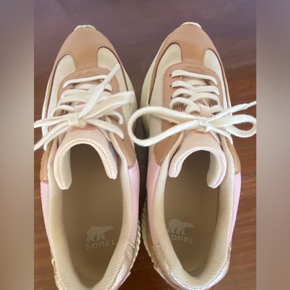 Sorel Women’s Ona Blvd Classic Waterproof Sneaker Size 40 Worn Once! - Picture 4 of 5